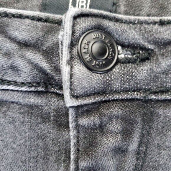 Just Black Jeans Womens Size 27 Gray Skinny Frayed Hem Stretch Denim - Picture 7 of 12